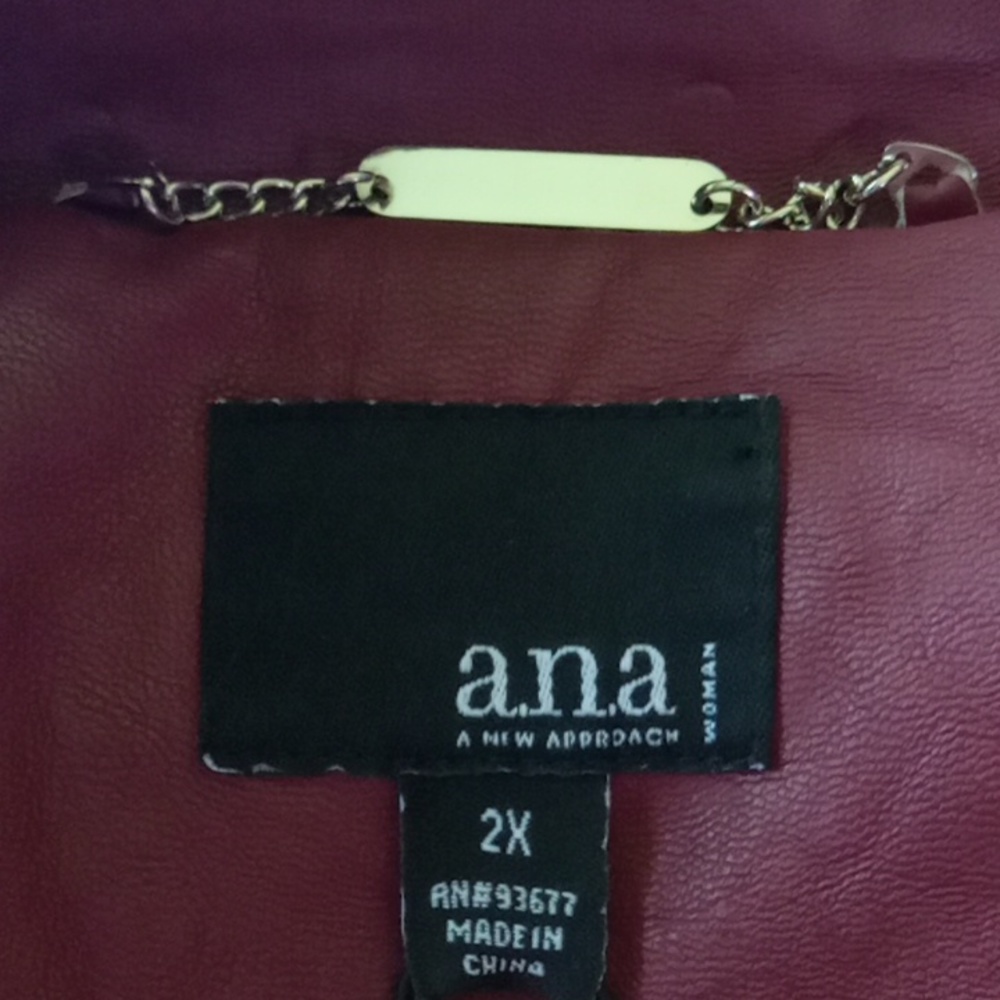 Ana Jacket - Picture 5 of 9
